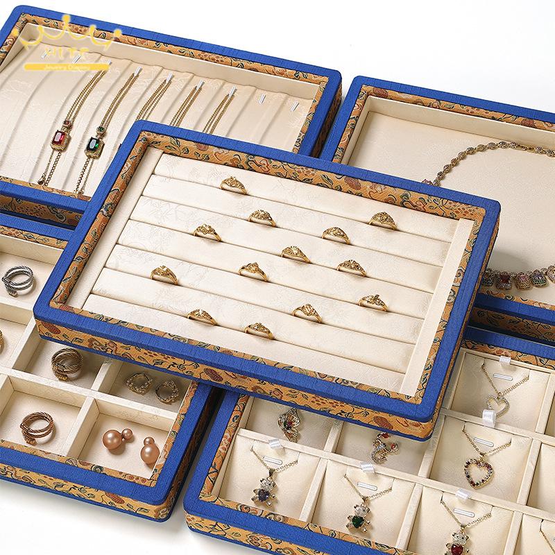 Vintage Collectible Accessories - Винтажный поднос для демонстрации ювелирных изделий: